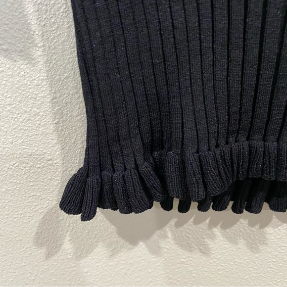 Zara Stretch Ribbed Ruffle Hem Crewneck Top Black Medium - Picture 5 of 7
